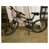 Magna Black Excitor Mountain Bike