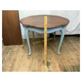 Round Wood Table with Extension Leaf