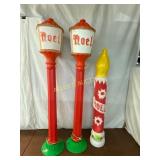 Plastic Holiday Decor Including ï¿½Noelï¿½ Lamp Posts