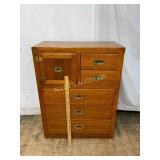Young-Hinkle Oak Chest of Drawers