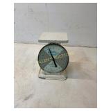 White ï¿½Old Kentucky Homeï¿½ Metal Kitchen Scale