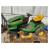 John Deere LA105 Riding Lawn Mower