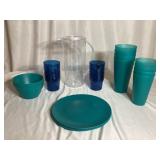 21-Piece Plastic Dinnerware Set in Teal and Blue