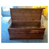 Cedar Wood Blanket Chest with Interior Tray