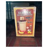 Electric Ice Cream Freezer Model 71, 4-Quart