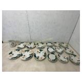 Savannah Grove Ceramic Dinnerware Set, 62 Pieces