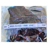 Package of 7 Pairs of Wool Gloves