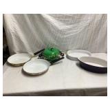 5 Cookware Pieces in Various Designs