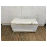 White Plastic Igloo Cooler with Hinged Lid