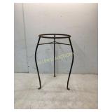 Metal Plant Stand with Four Curved Legs