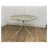 Round Metal Mesh Patio Table