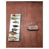 6 Fishing Lures and Metal Sinker Mold