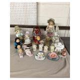 Ceramic Figurines and Musical Lamp