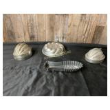 4 Metal Jelly and Cake Molds