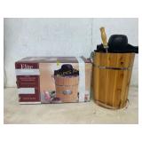 Elite Gourmet 6-Quart Ice Cream Maker
