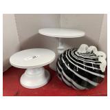 Art glass pumpkin and two metal cake stands