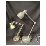 2 adjustable lamps