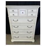"Haverty Furniture" Chest of Drawers