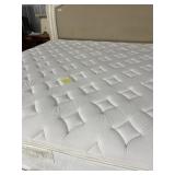 Kingsdown King-Sz Mattress and Boxsprings