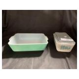 2 Pyrex Dishes and 1 Lid - Blue