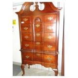Block Front Chest of Drawers - Queen Anne Legs