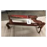 Fuller Brikaris man. brink tongs