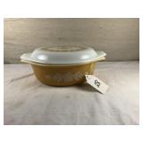 1 1/2 Qt Vintage Pyrex casserole with lid