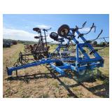 DMI Mod. 4250 Nutri-Placr winged 15-shank anhydrous applicator w/rear hitch
