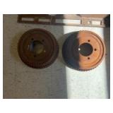 Pair of brake drums