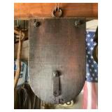 Large Vintage Pully