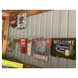 (8) Miscellaneous Beer Signs