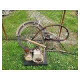 Barker Saw Co. Circle Saw, with Brigs and Straton