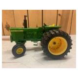 1/16 Scale Ertl John Deere 4620 Diesel
