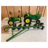 1/16 Scale Ertl John Deere (3)-items