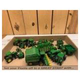 1/64 Scale Ertl/Mini Toys John Deere (23)-items