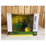 1/16 Scale Ertl John Deere 4450