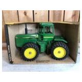 1/16 Scale Ertl John Deere 8640
