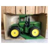 1/16 Scale Ertl John Deere 8650
