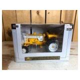 1/16 Scale Spec Cast Minneapolis-Moline G850
