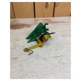 1/25 Scale Arcade Oliver corn picker