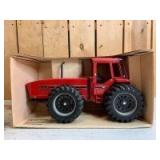 1/16 Scale Ertl International Harvester 7488