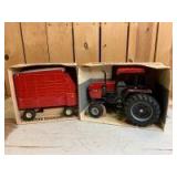 1/16 Scale Ertl Case IH/Generic (2)-items