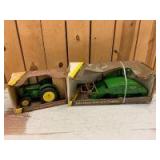 1/16 Scale Ertl John Deere (2)-items