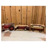 1/16 Scale Ertl/Scale Models Farmall/Internationaletc. (3)-items