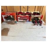 1/32 Scale Ertl International/Case IH (8)-items
