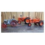 1/16 Scale Ertl/Customized Ertl/Scale Models Case (3)-tractors w/fenders