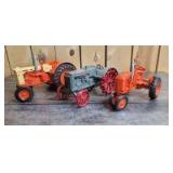 1/16 Scale Ertl Case (3)-tractors w/fenders