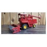 1/20 Scale Ertl Massey Ferguson 760
