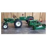 1/16 Scale Ertl/Spec Cast/Customized Scale Models Oliver (3)-items