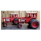 1/16 Scale Ertl International Harvester (2)-V8 Series wide front tractors w/cabs